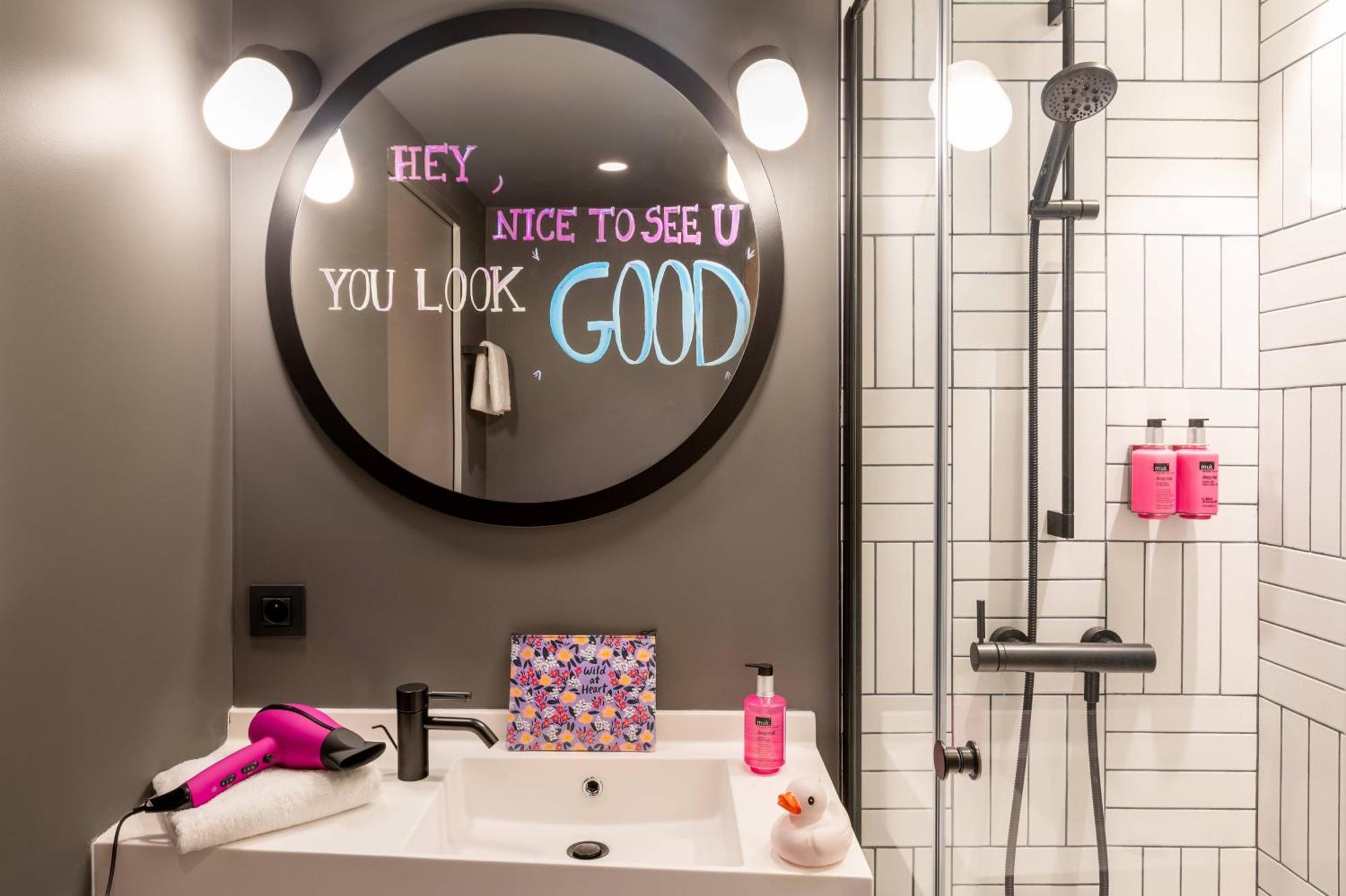 Moxy Bordeaux Hotel ภายนอก รูปภาพ
