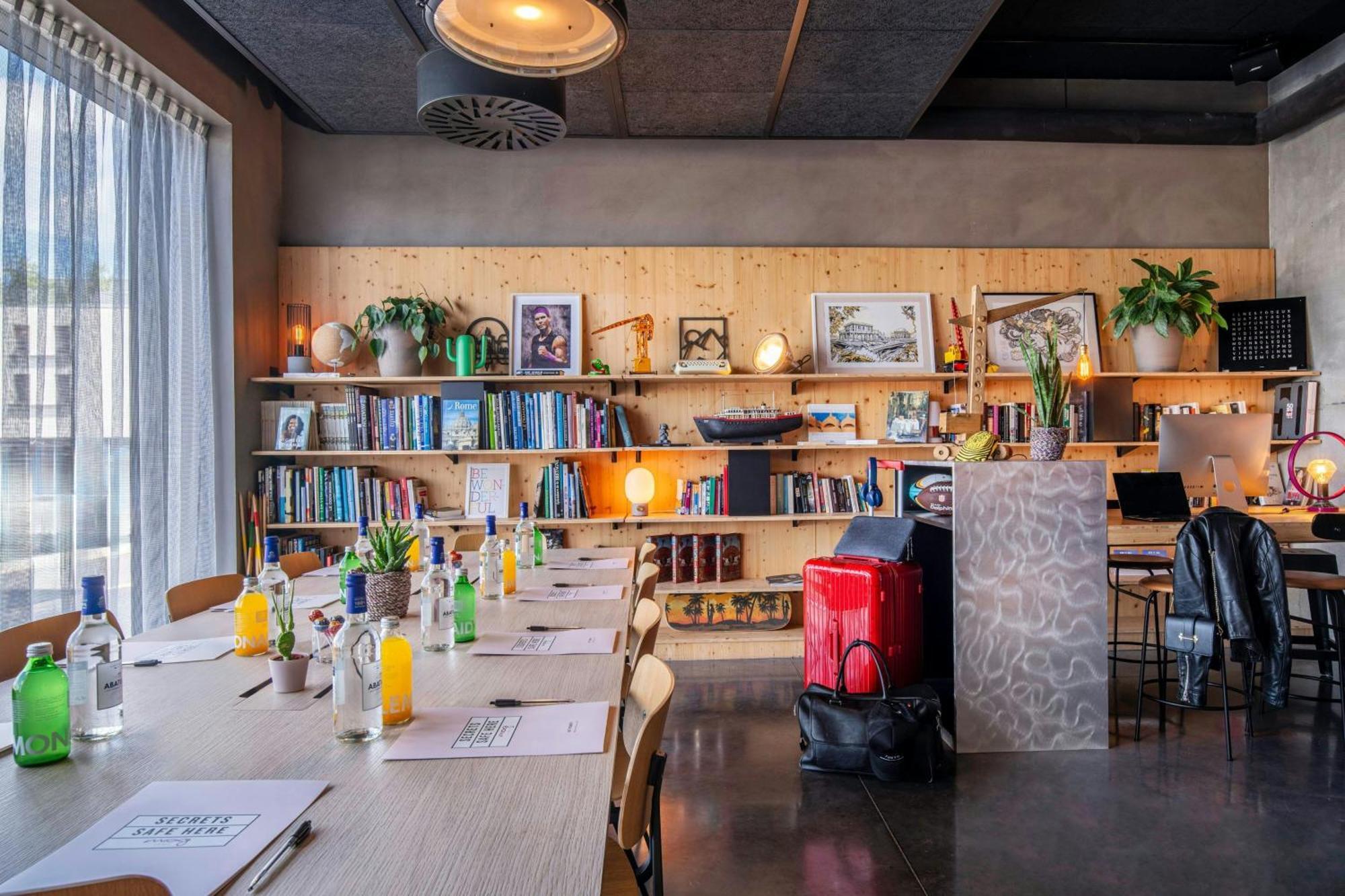 Moxy Bordeaux Hotel ภายนอก รูปภาพ