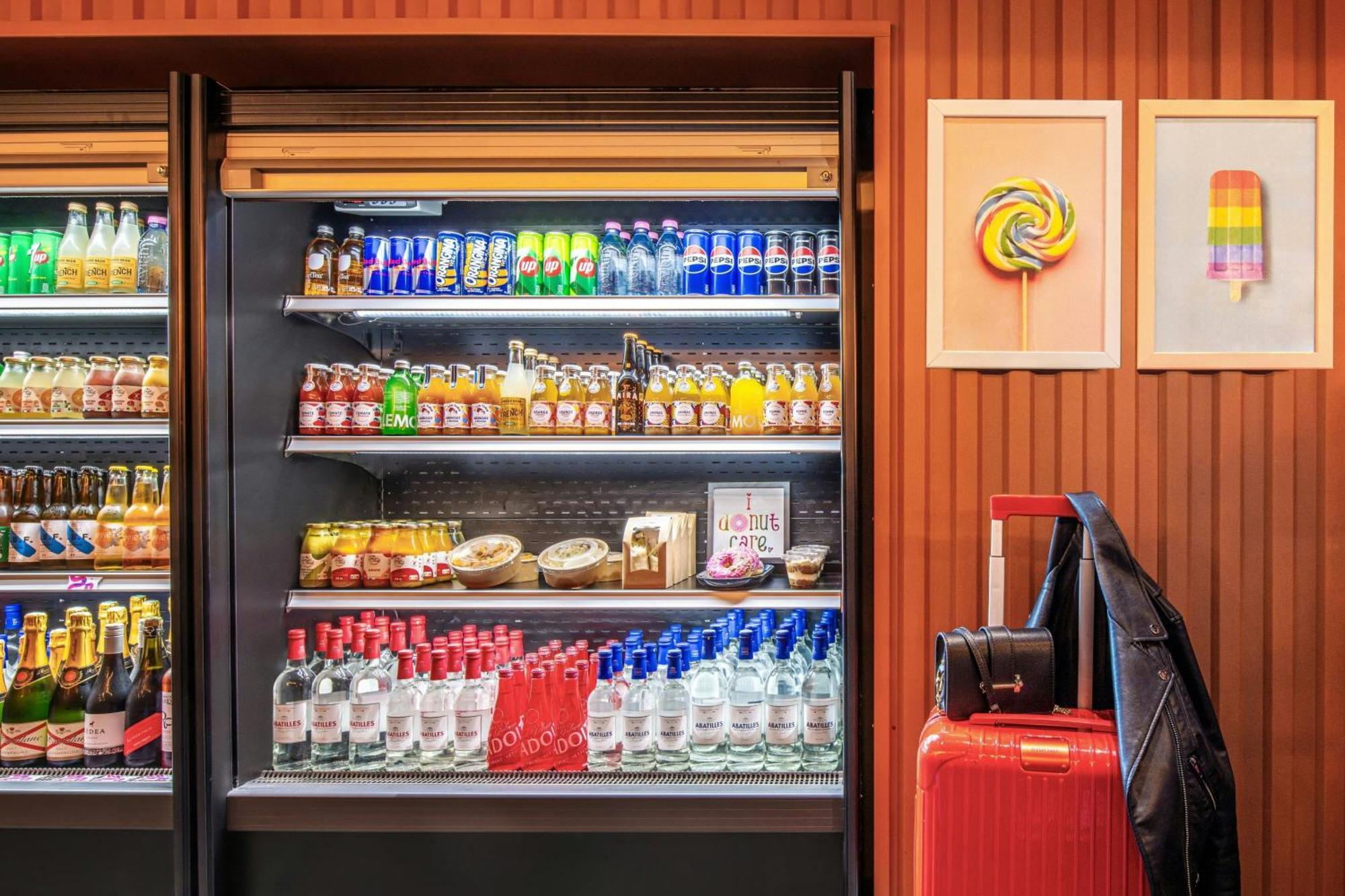 Moxy Bordeaux Hotel ภายนอก รูปภาพ