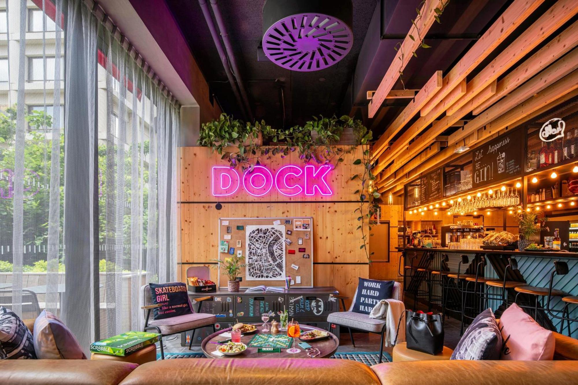 Moxy Bordeaux Hotel ภายนอก รูปภาพ
